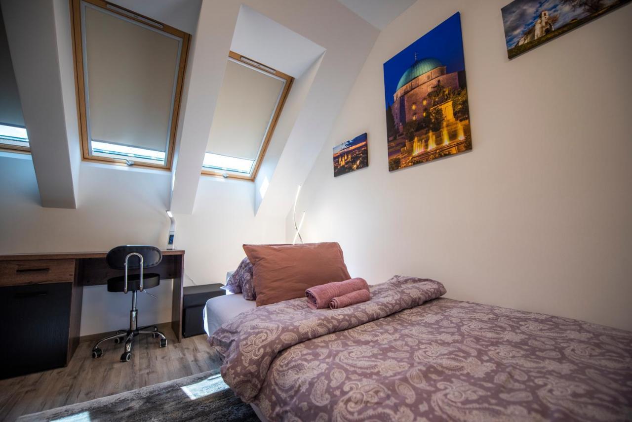 Zsuka Apartman Free Parking Πετς Εξωτερικό φωτογραφία